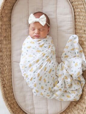 NWT Lulujo Classic Cotton Muslin Swaddle Baby Blanket ~ Duck